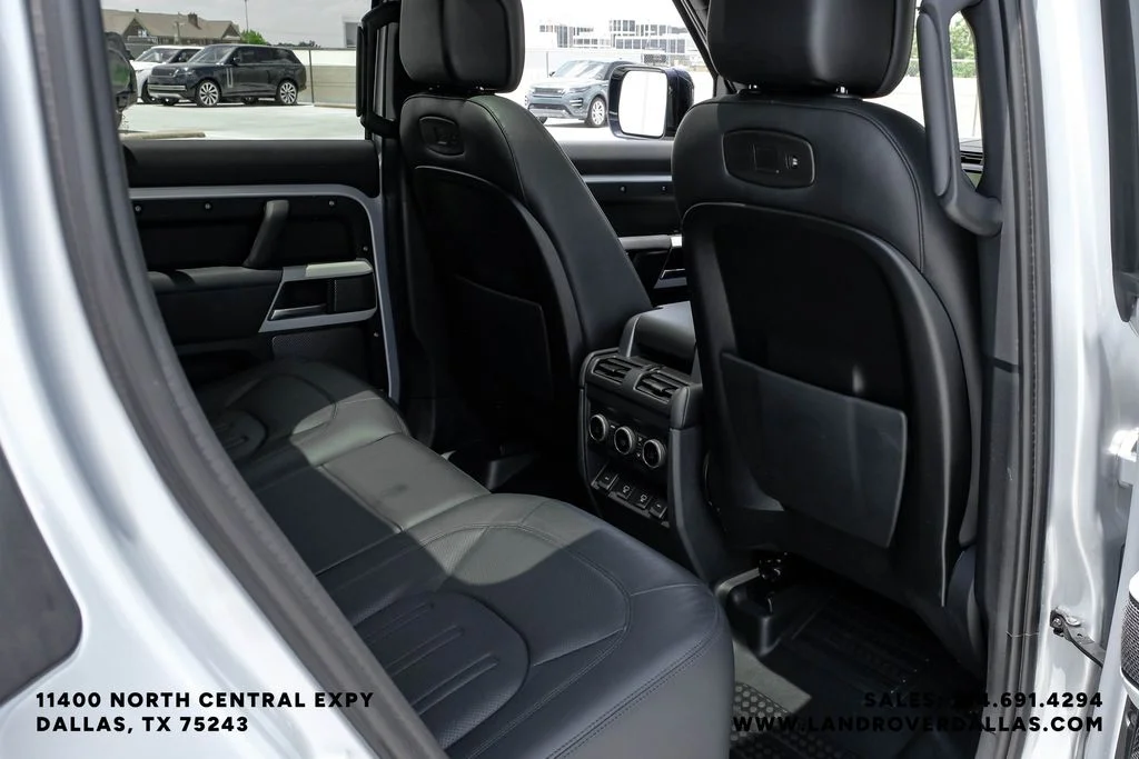 Used 2022 Hakuba Silver Metallic Land Rover XS Edition image 38