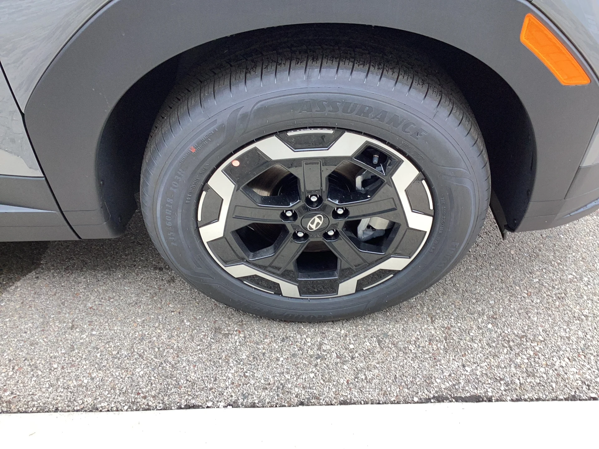 New 2026 Hampton Gray Hyundai SEL image 6