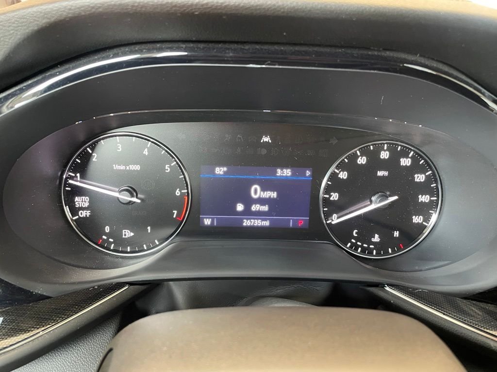 Used 2021 White Buick Preferred image 7