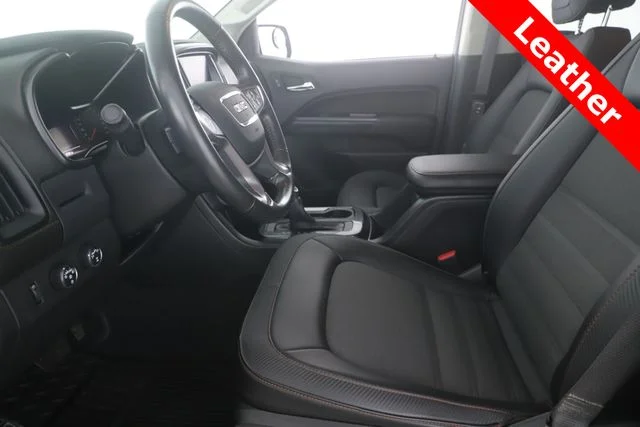 Used 2022 Black GMC AT4 w/Cloth image 16