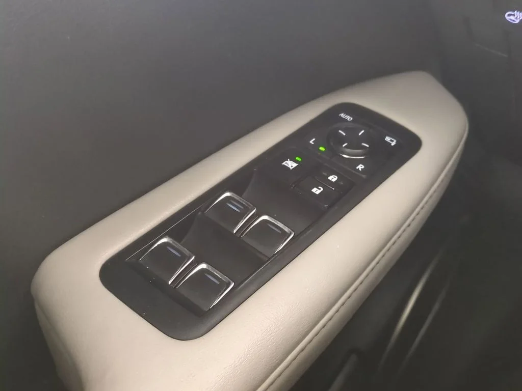2021 Lexus RX 350 - Photo 31