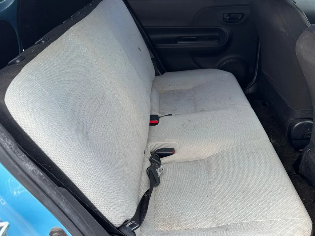 Used 2015 Blue Toyota One image 3