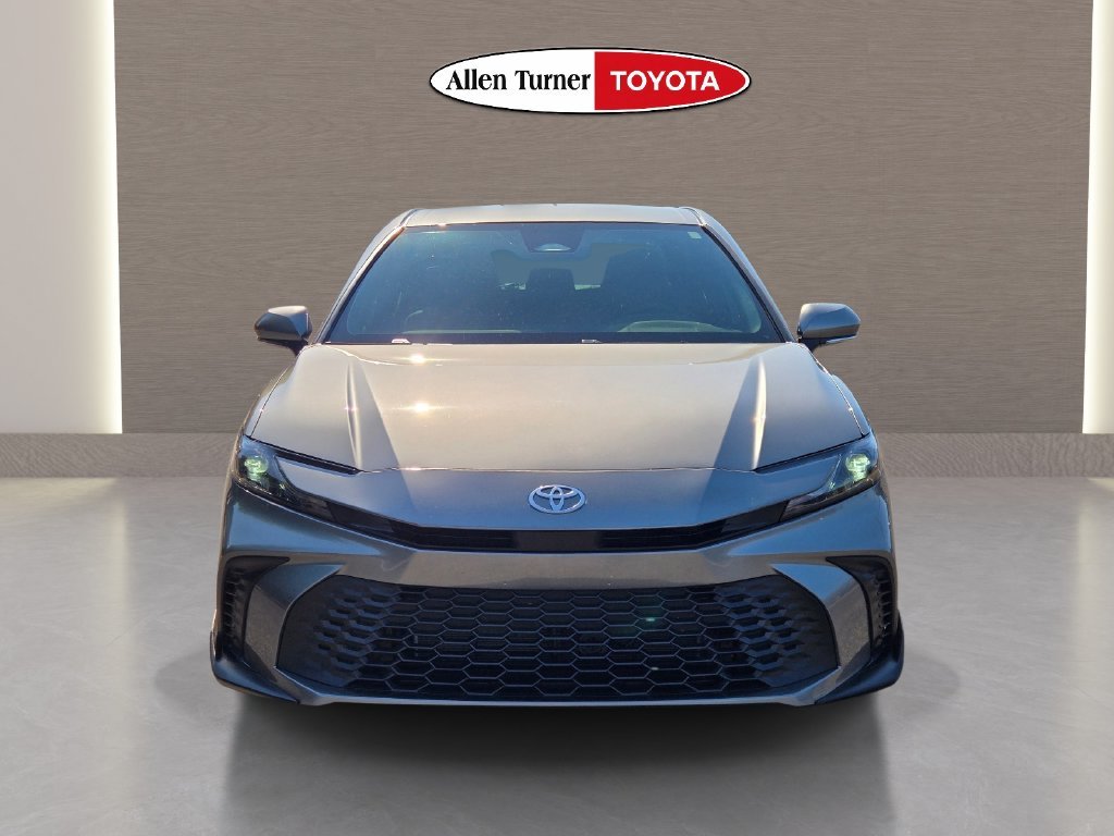 Used 2026  Toyota SE image 4