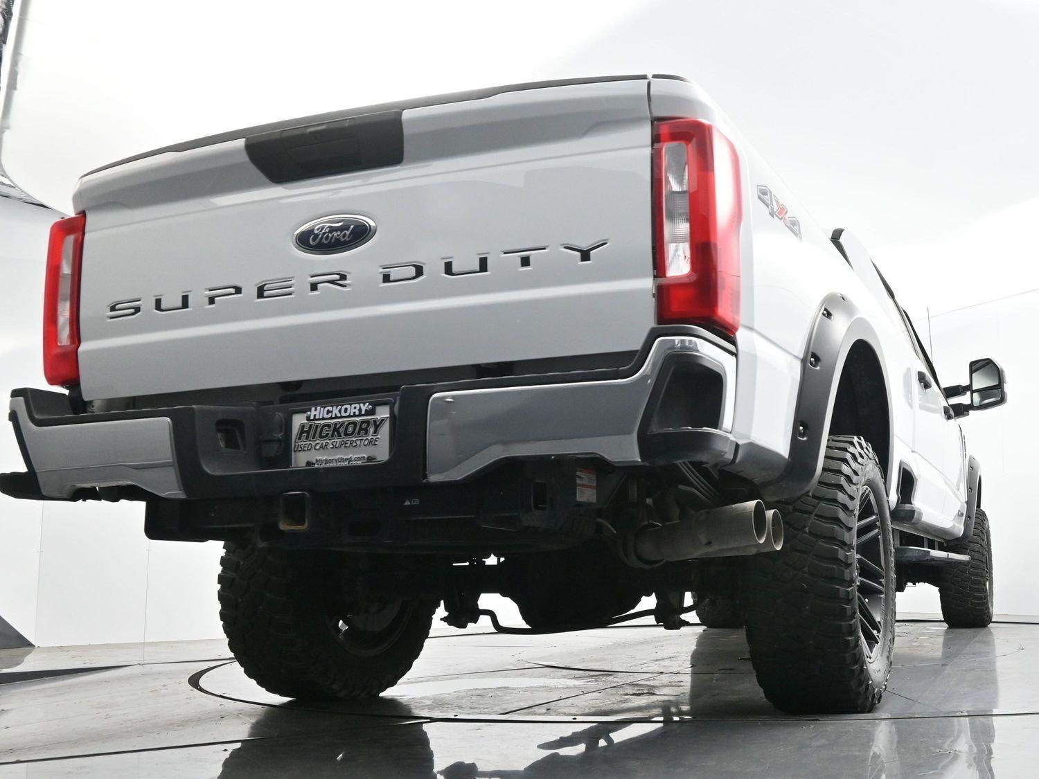 Used 2023 Oxford White Ford XL image 46