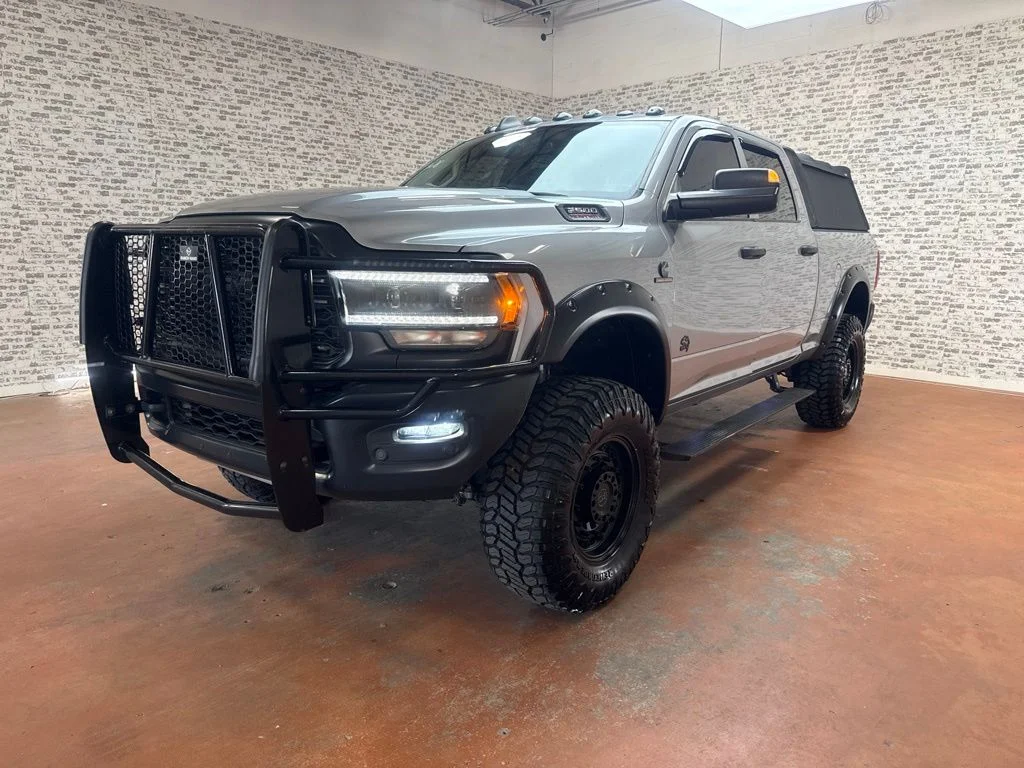 Used 2020 Billet Silver Metallic Clearcoat Ram Tradesman image 3