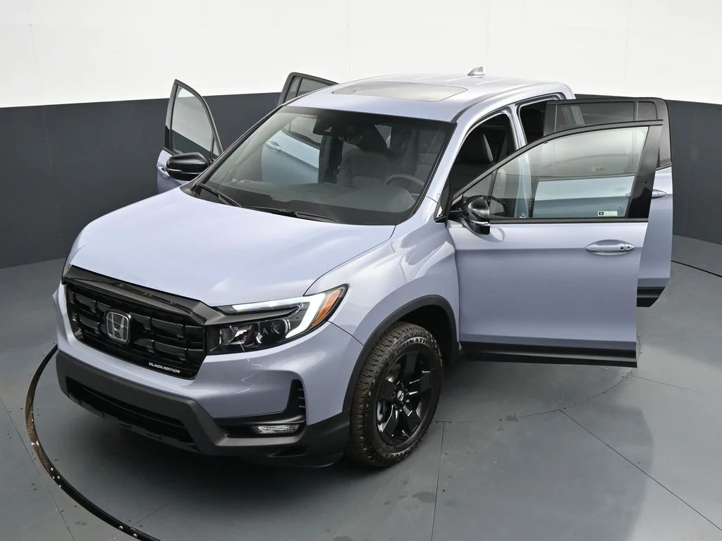 New 2026 Sonic Gray Pearl Honda Black Edition image 36