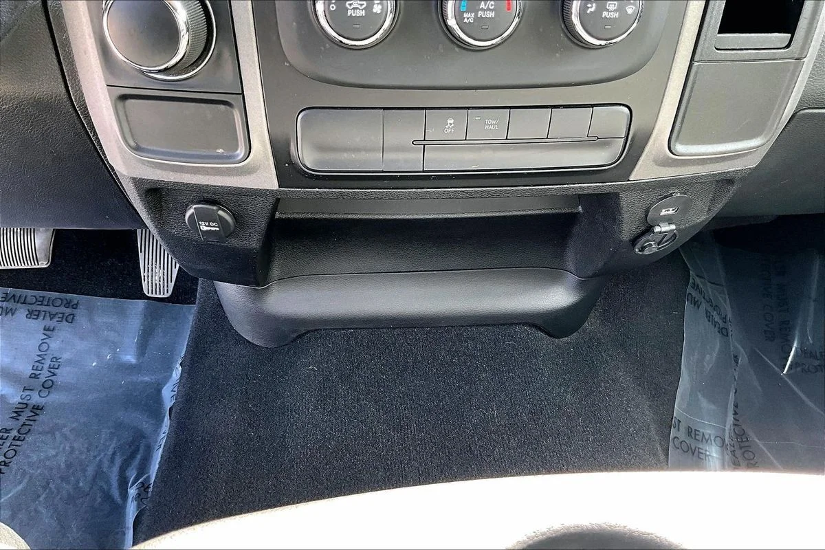 Used 2022  Ram Tradesman Crew Cab 4x2 5