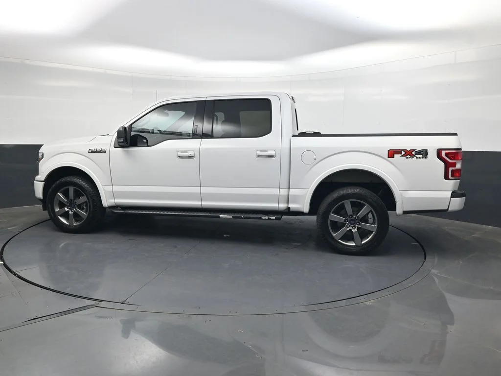 Used 2018 White Ford XLT image 7