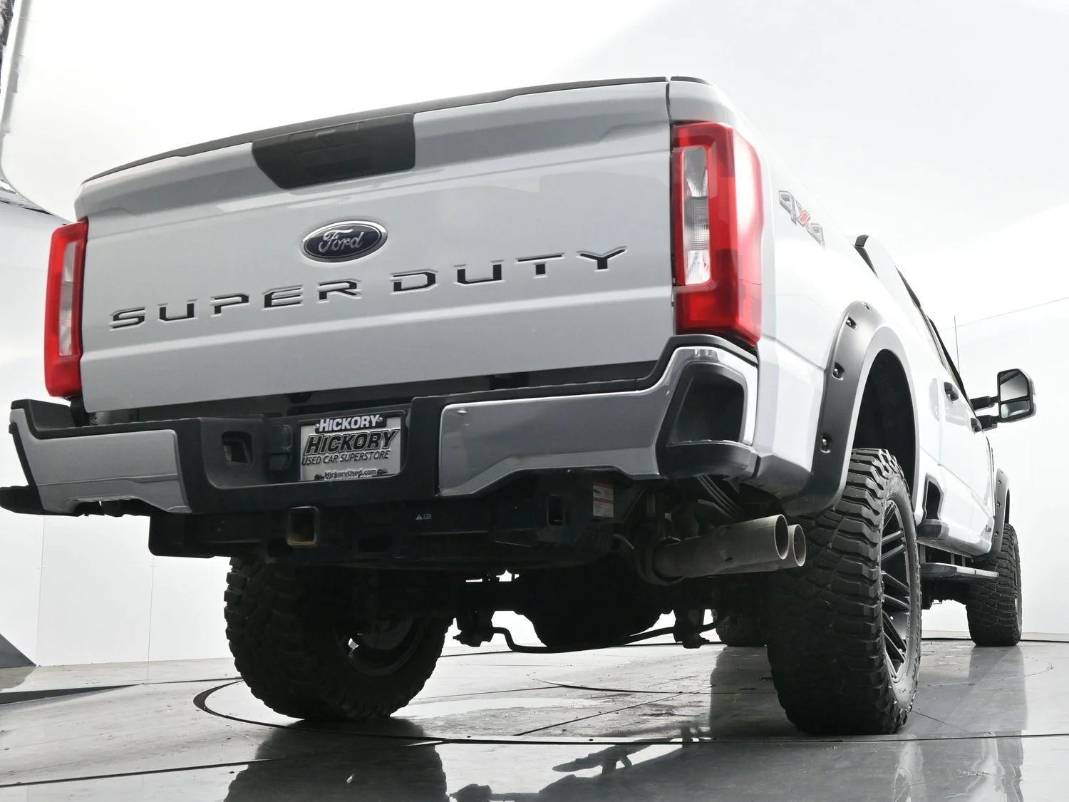Used 2023 Oxford White Ford XL image 46