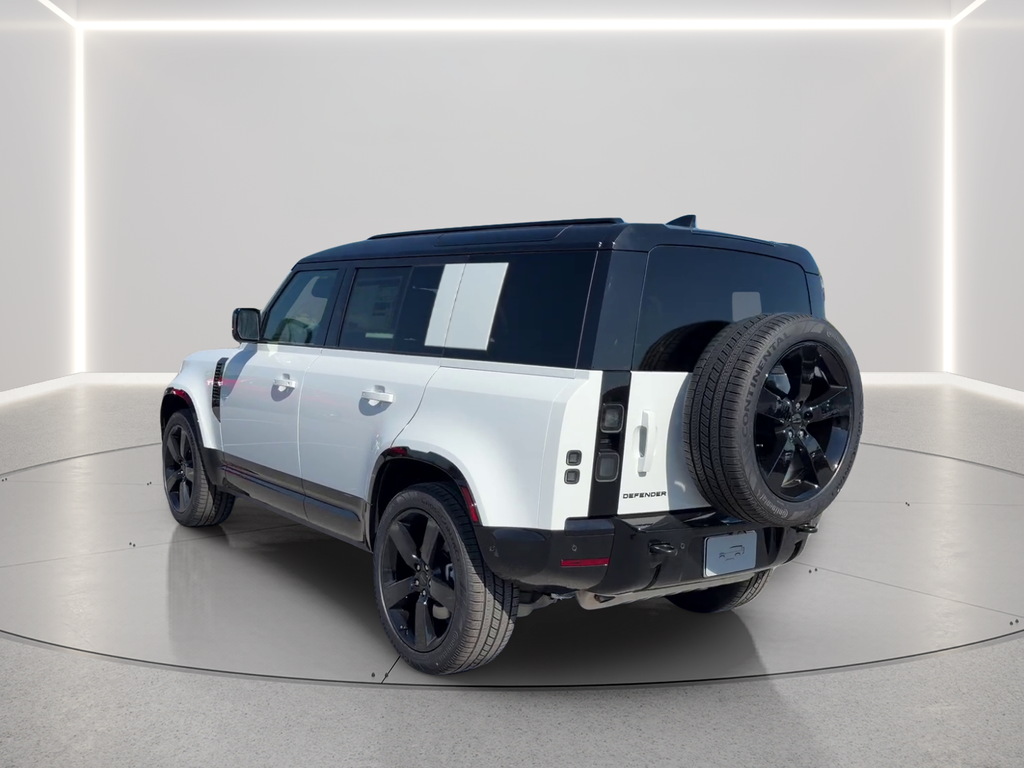 New 2026 Fuji White Land Rover X-Dynamic SE image 7