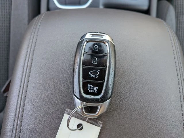 Used 2019 Black Hyundai SEL Plus image 35