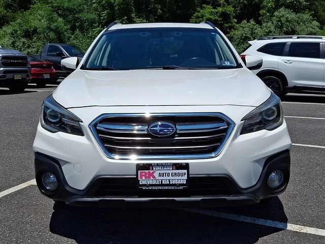 Used 2018 White Subaru 3.6R Touring image 3