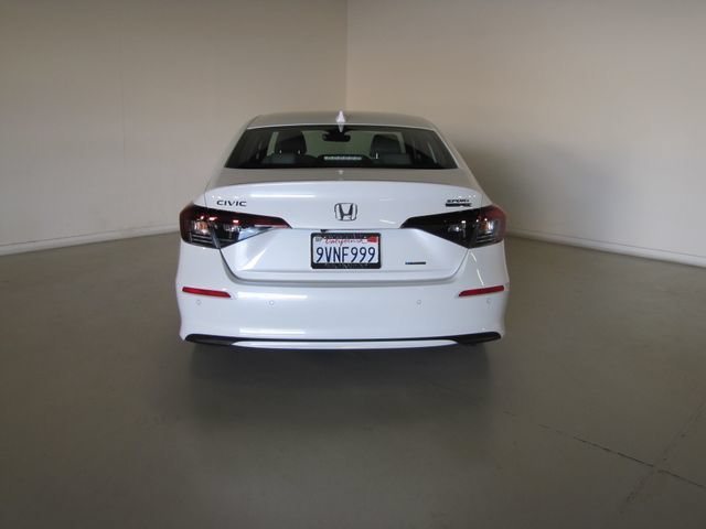 Certified Used 2025 Platinum White Pearl Honda Sport Touring image 25