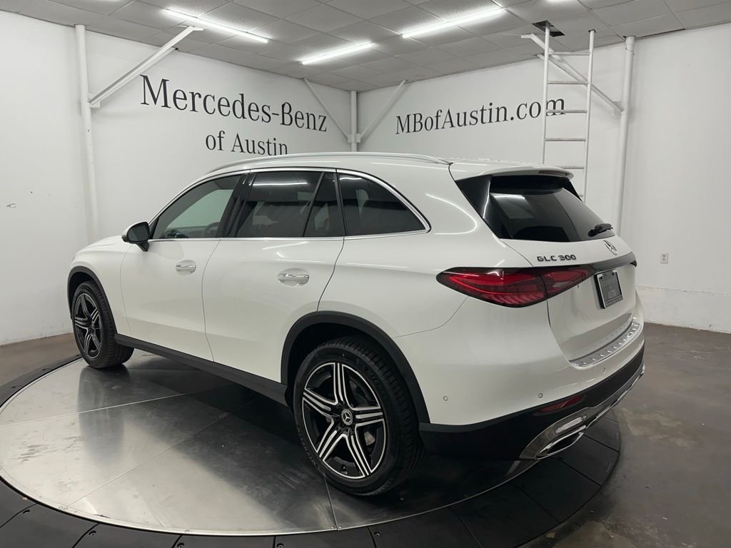 New 2027 Polar White Mercedes-Benz GLC 300 image 5