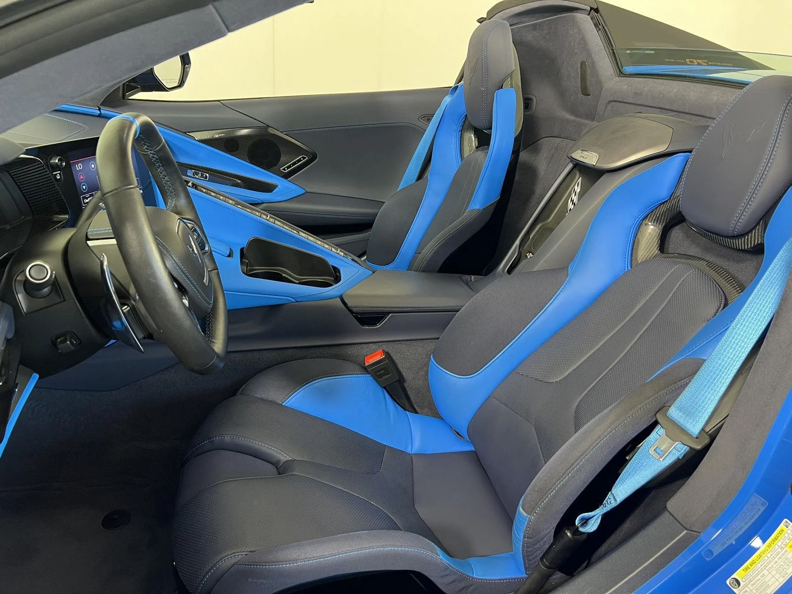 Used 2023 Rapid Blue Chevrolet 3LT image 4