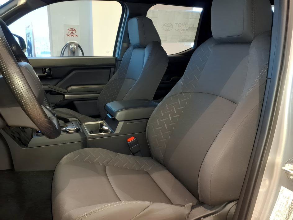 2026 Toyota Tacoma SR5 - Photo 8