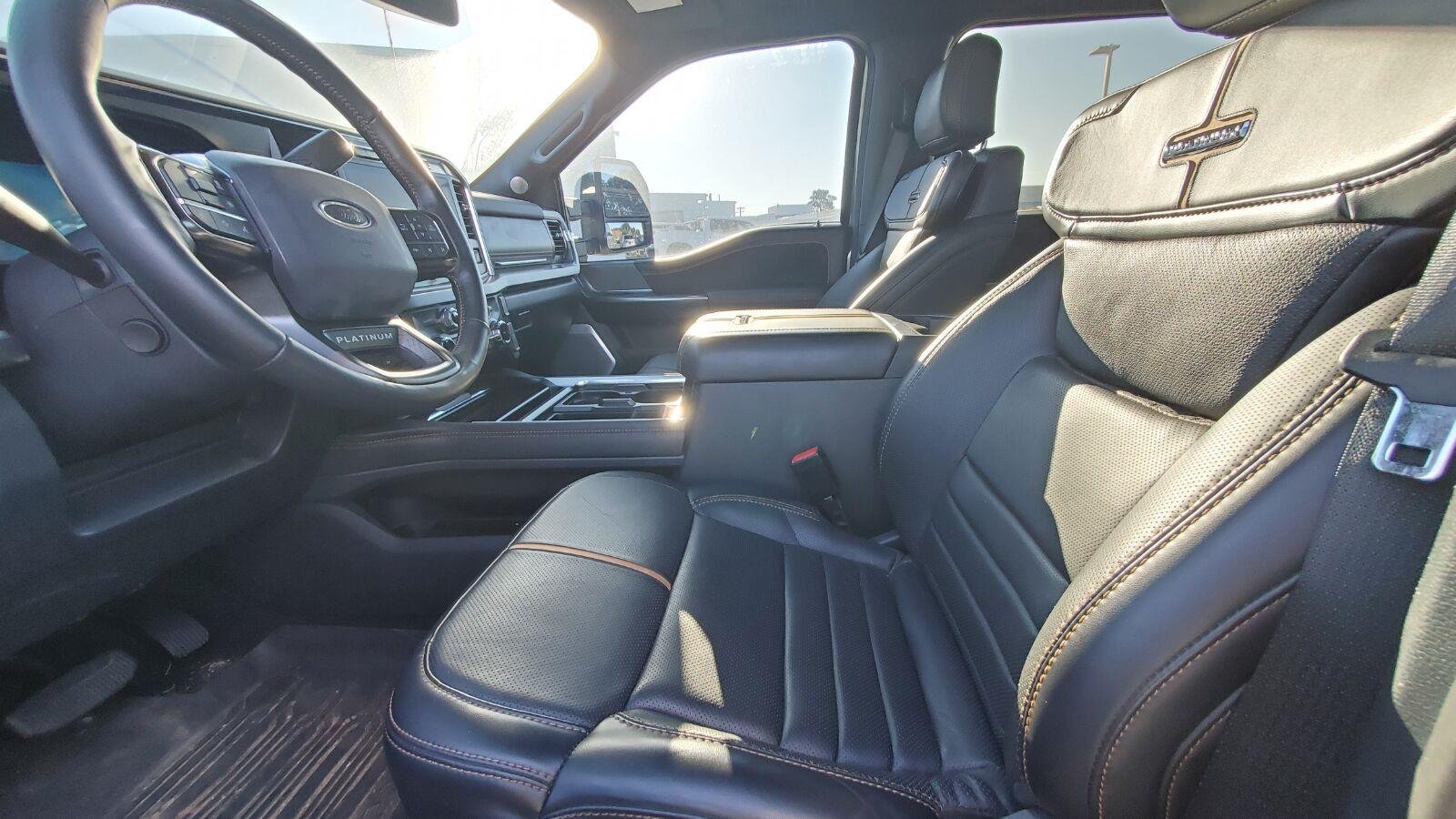 Used 2023 Iconic Silver Ford Platinum image 3