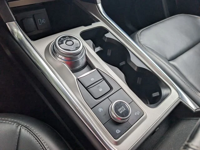 Used 2023 Gray Metallic Ford XLT image 20