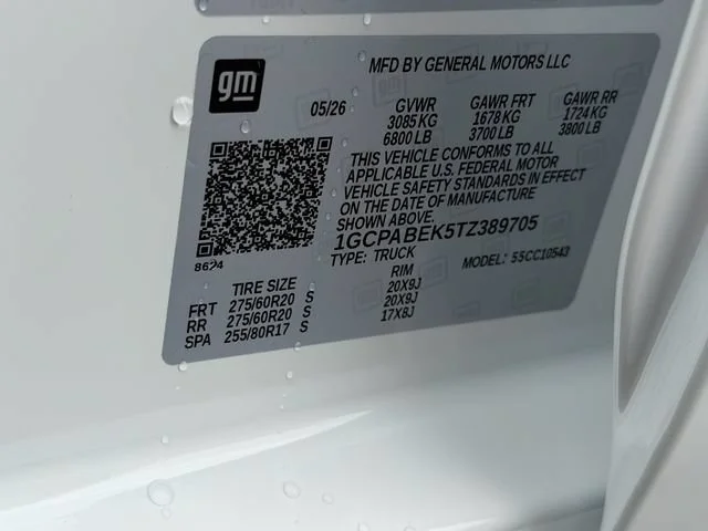 New 2026 Summit White Chevrolet Custom image 10