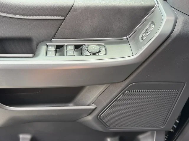 New 2026 Agate Black Metallic Ford XLT image 15