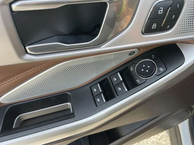Used 2022 White Ford King Ranch image 13