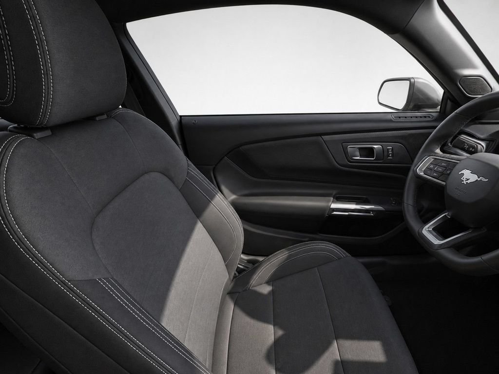 New 2026 Oxford White Ford EcoBoost® Fastback image 11