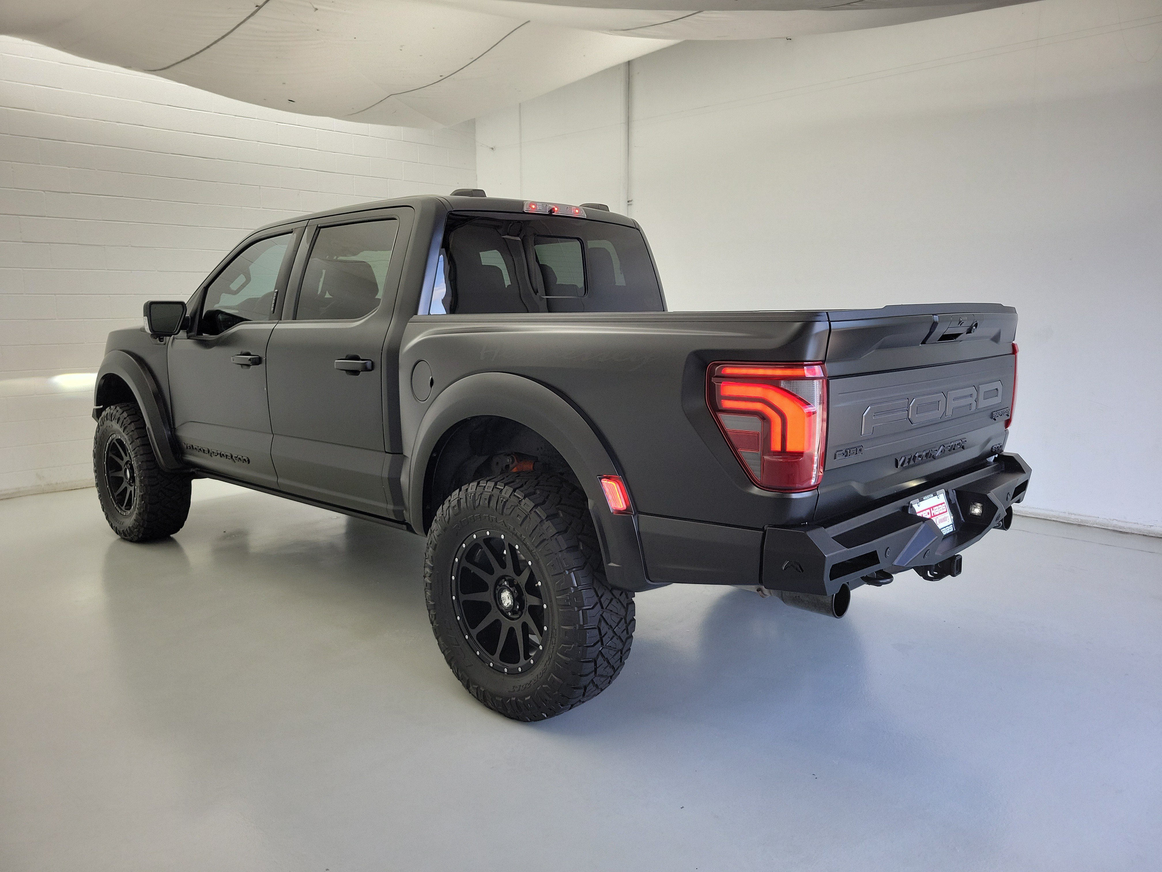 Used 2023 Agate Black Metallic Ford Raptor image 7