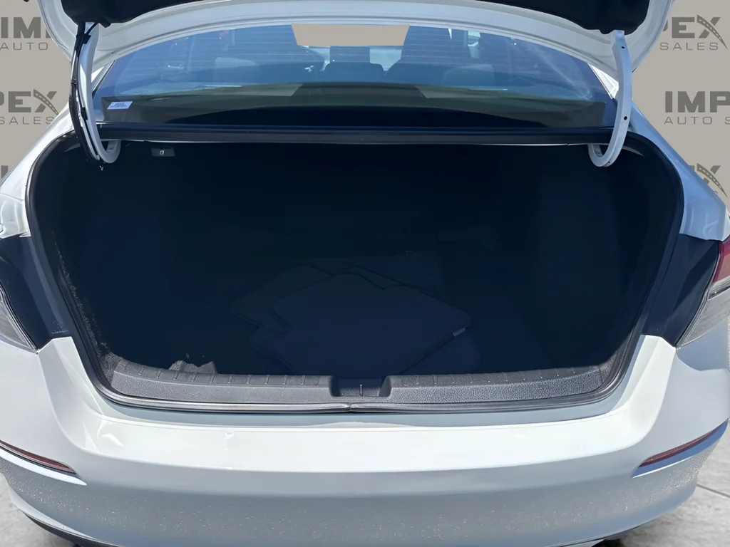 Used 2022 White Honda Sport image 25