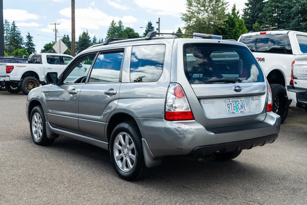 Used 2007  Subaru 2.5X image 4