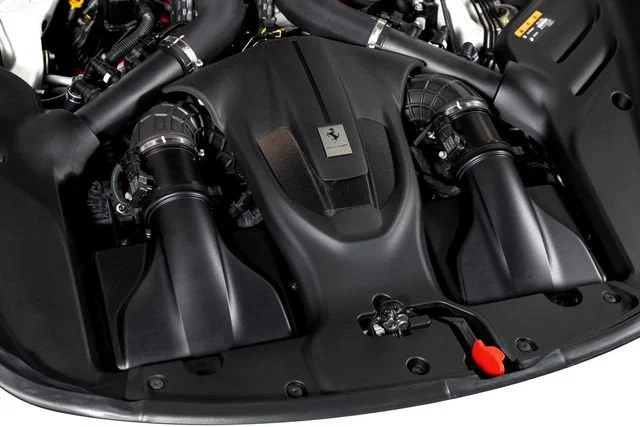 Used 2024 Bianco Avus Ferrari  image 17