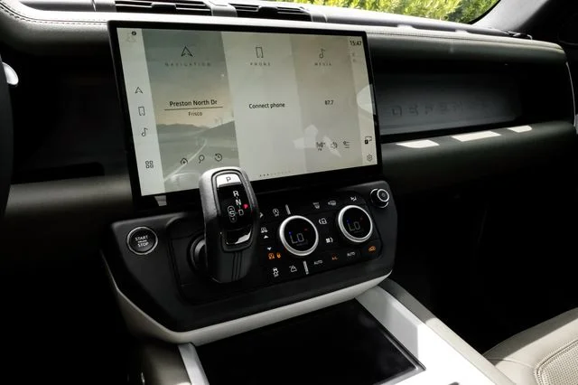 New 2026 Fuji White Land Rover S image 33