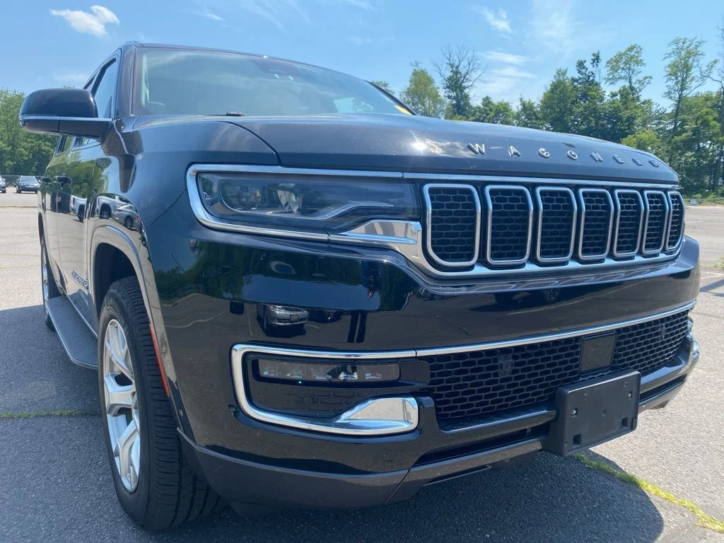 2022 Jeep Wagoneer Series I 4WD's photo