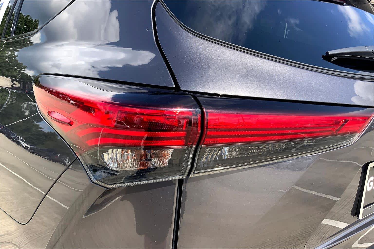 Used 2021 Magnetic Gray Metallic Toyota XSE image 27