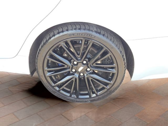 Used 2022 Diamond Cadillac Premium Luxury image 28