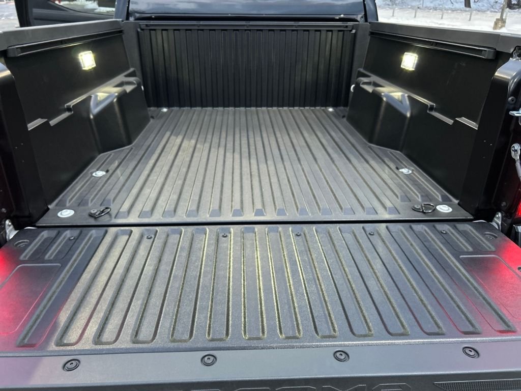 2026 Toyota Tacoma SR5 - Photo 26