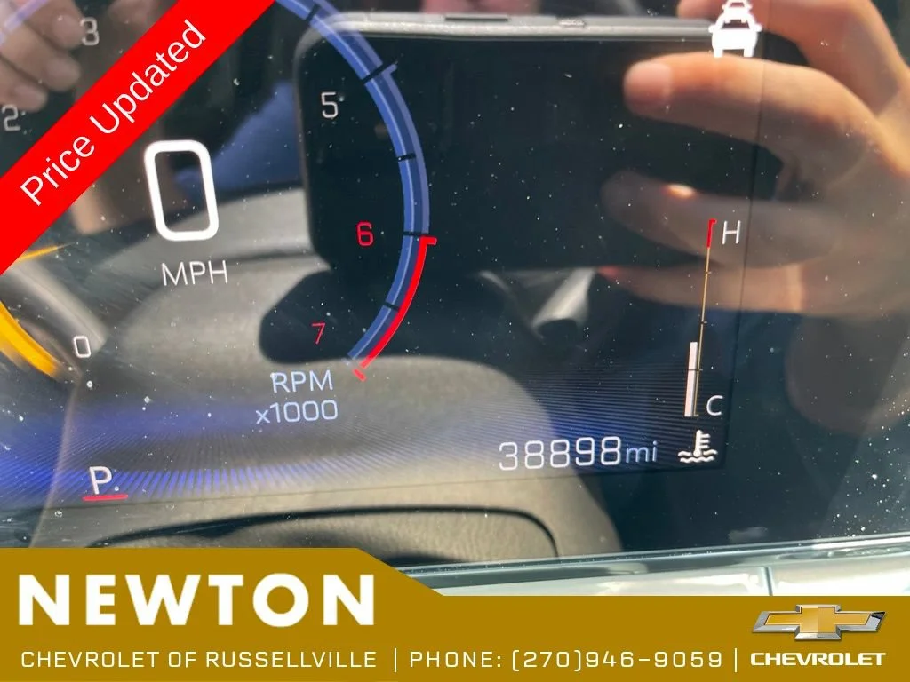 Used 2024 Crimson Metallic Chevrolet LT image 18