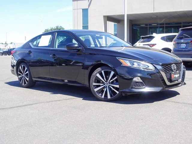 Used 2021 Black Nissan 2.5 SR image 6