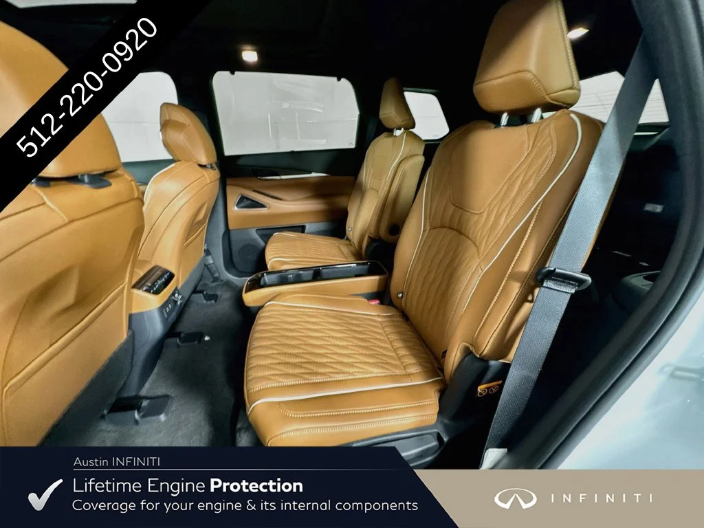 New 2027 White INFINITI Autograph image 31