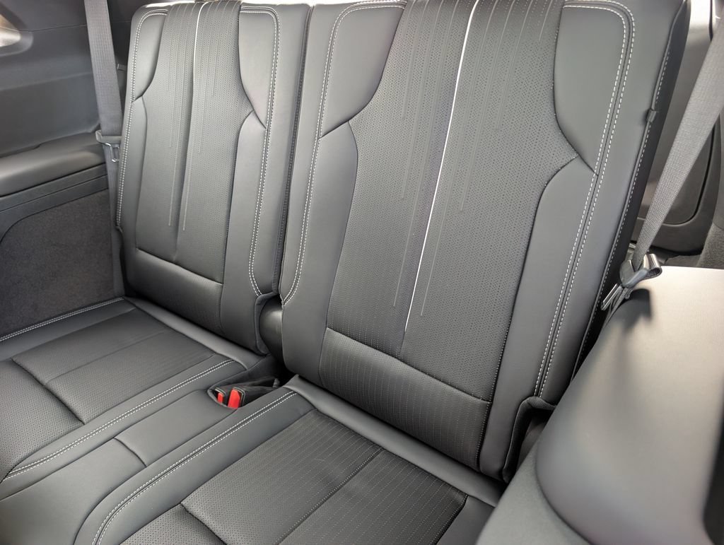2027 Cadillac VISTIQ Sport - Photo 17