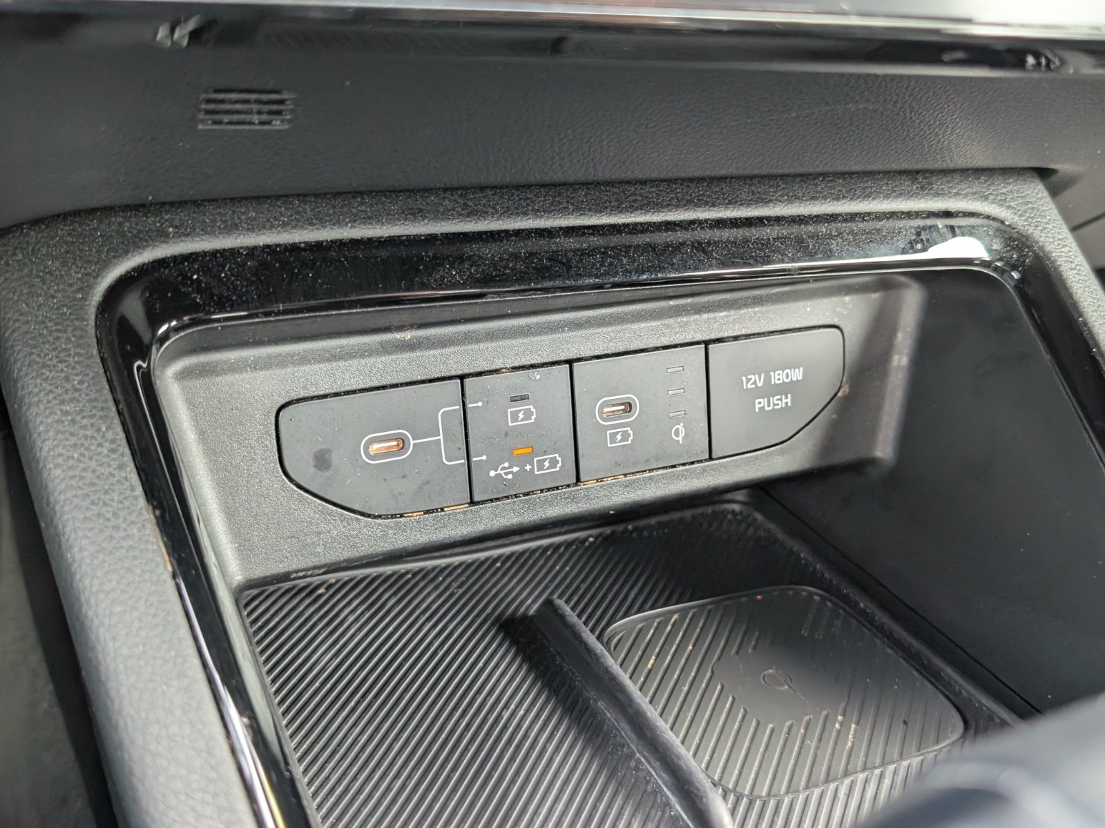 2025 Kia K5 GT-Line - Photo 16
