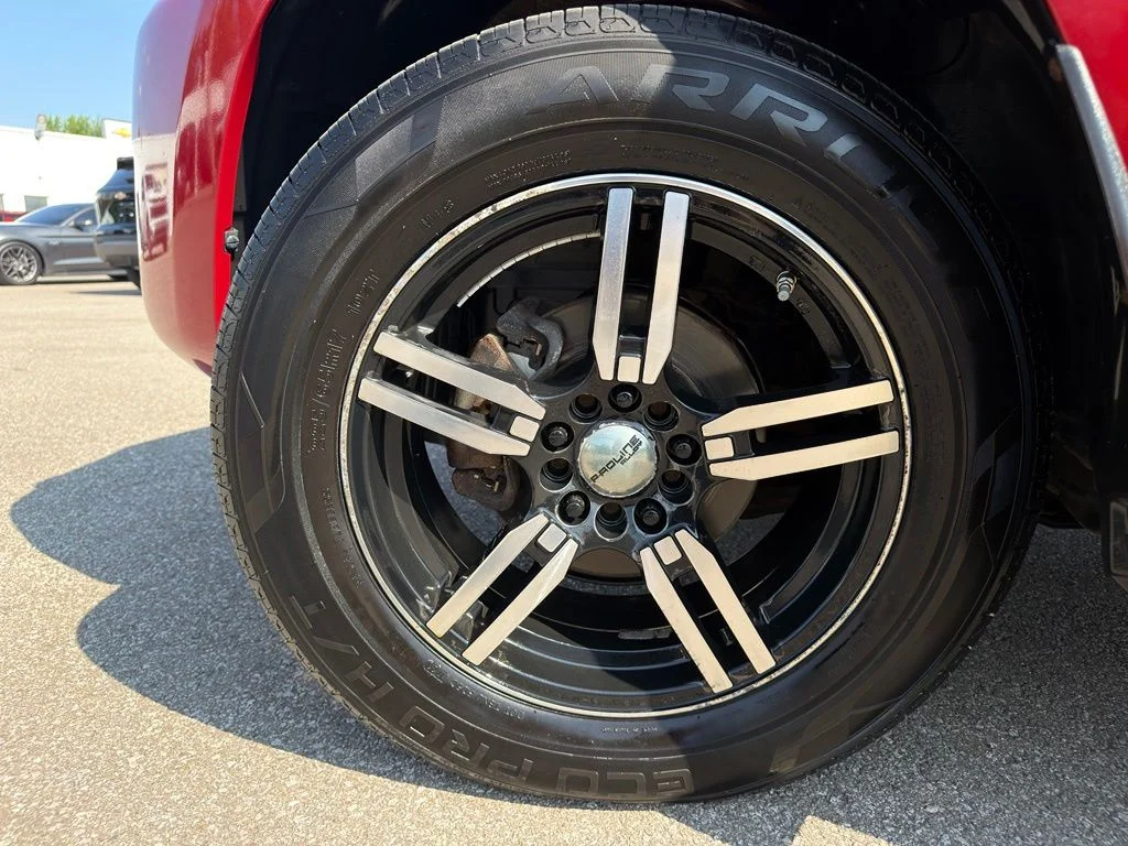 Used 2010 Red Toyota Base image 5