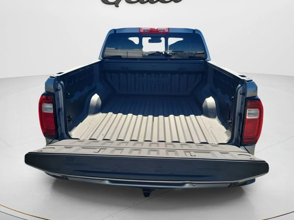 New 2026 Sterling Metallic GMC Elevation image 22