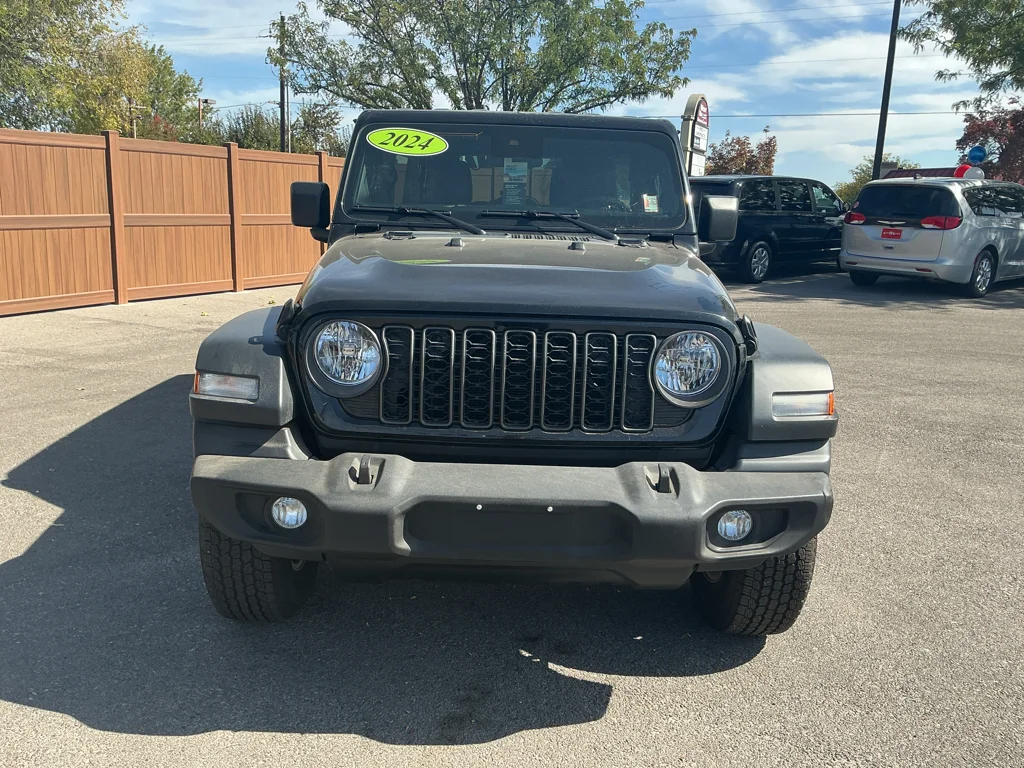 Used 2024 Black Clearcoat Jeep Sport S image 16