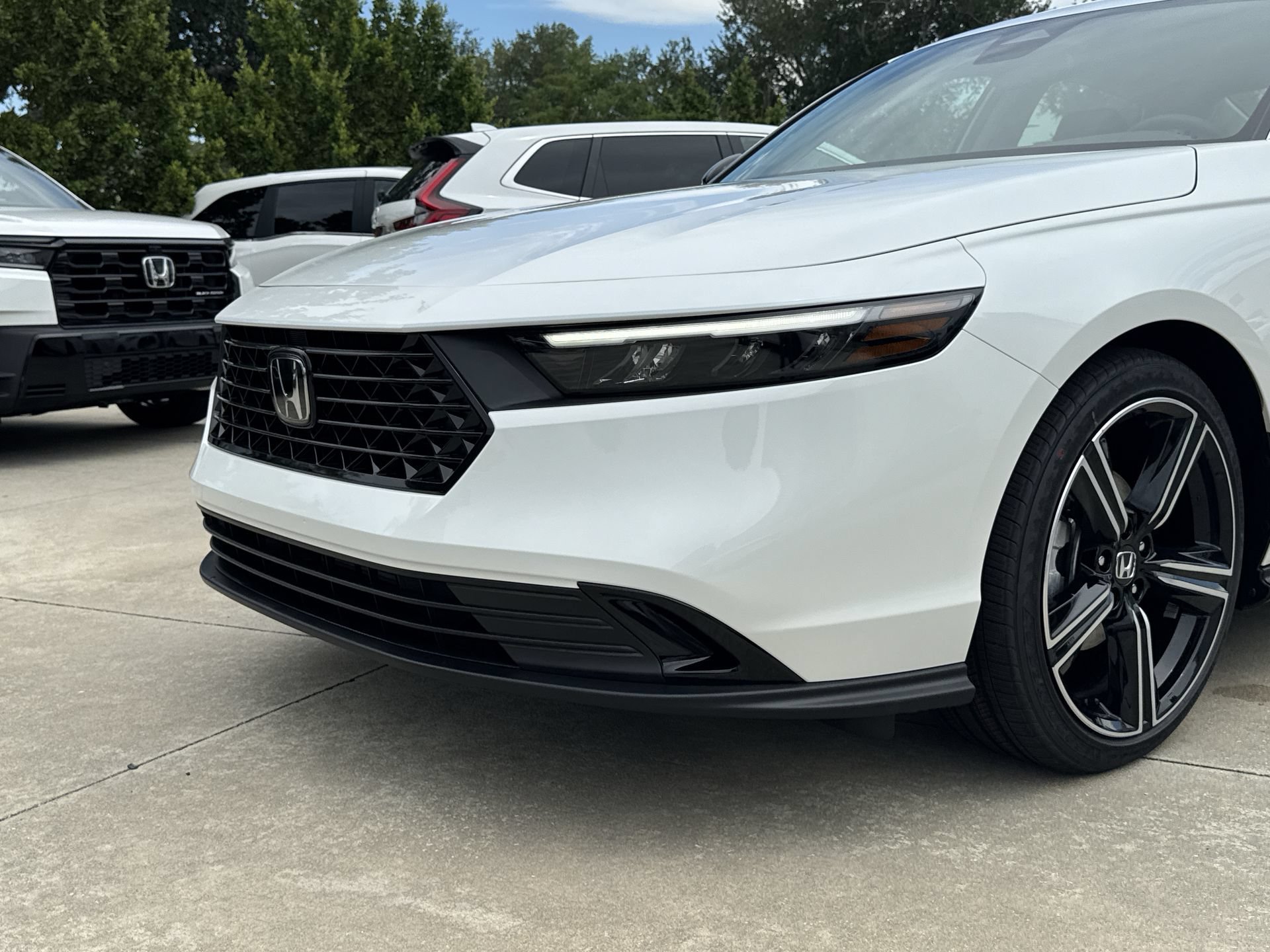 New 2026 Platinum White Pearl Honda SE image 10