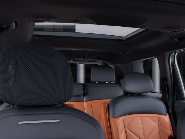 New 2027 Glacial White Pearl Kia SX image 27