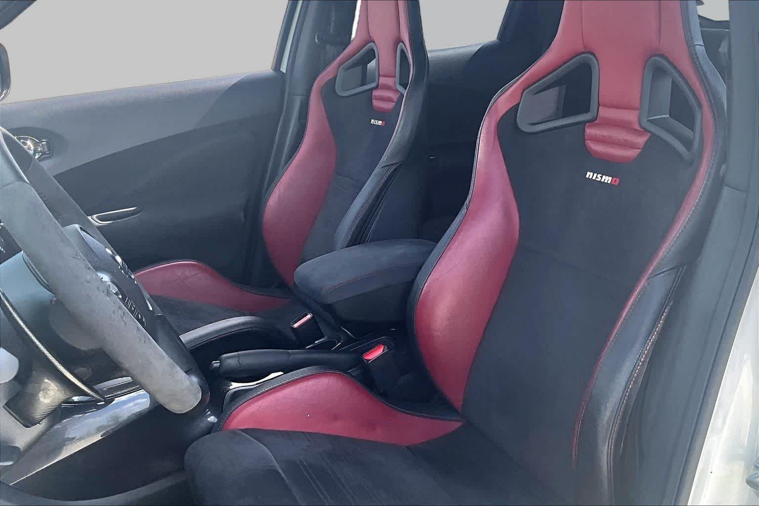 Pre-Owned 2015 Nissan JUKE NISMO RS