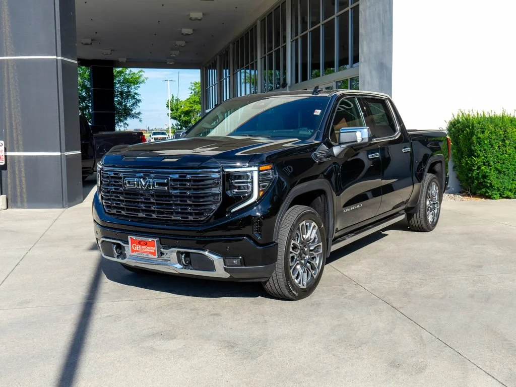 New 2026 Onyx Black GMC Denali Ultimate image 3