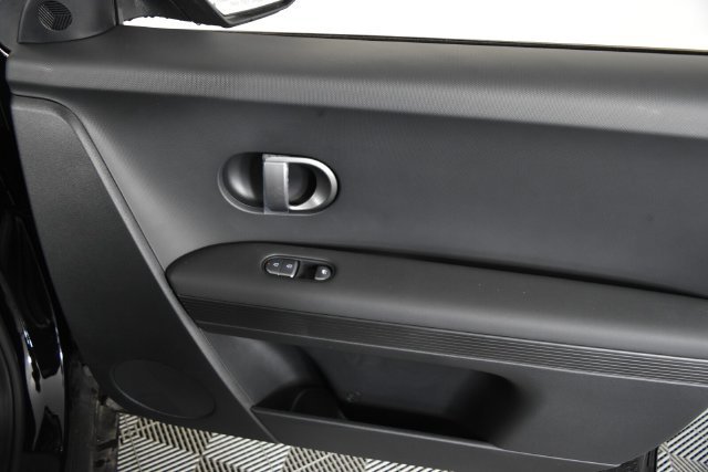 New 2026 Black Hyundai SE image 35