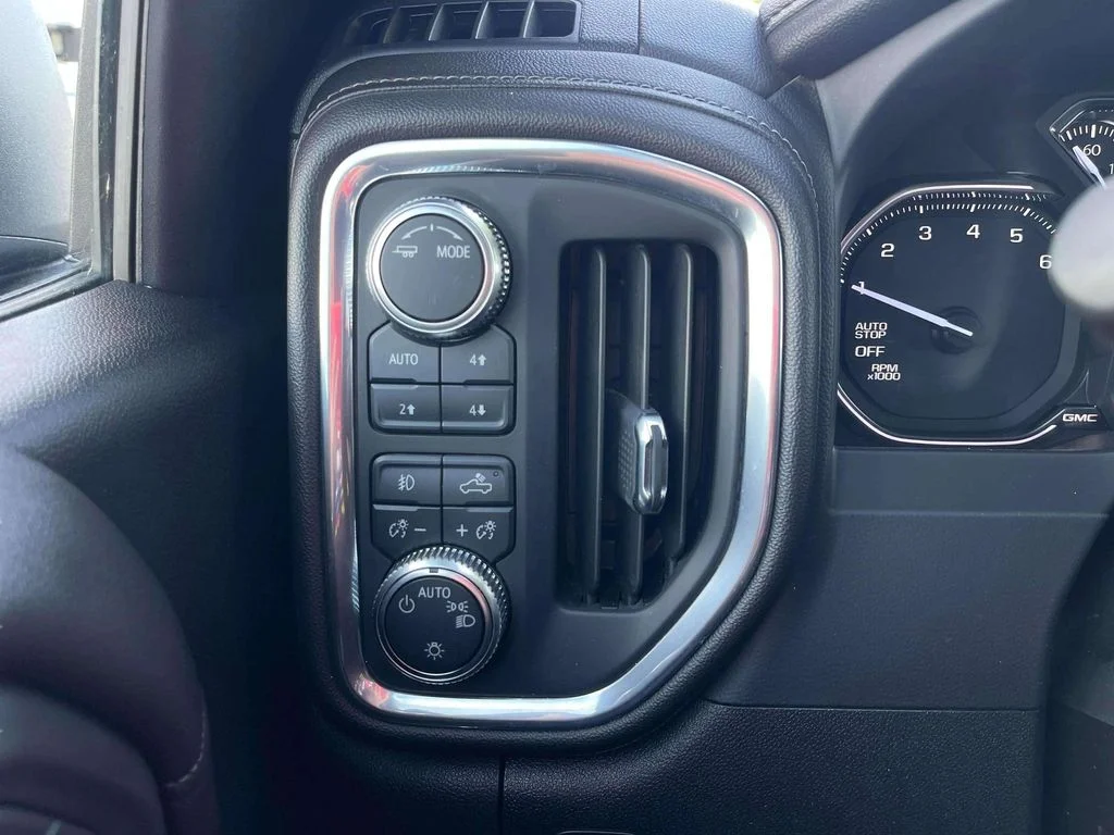 Used 2021 Summit White GMC Elevation image 14