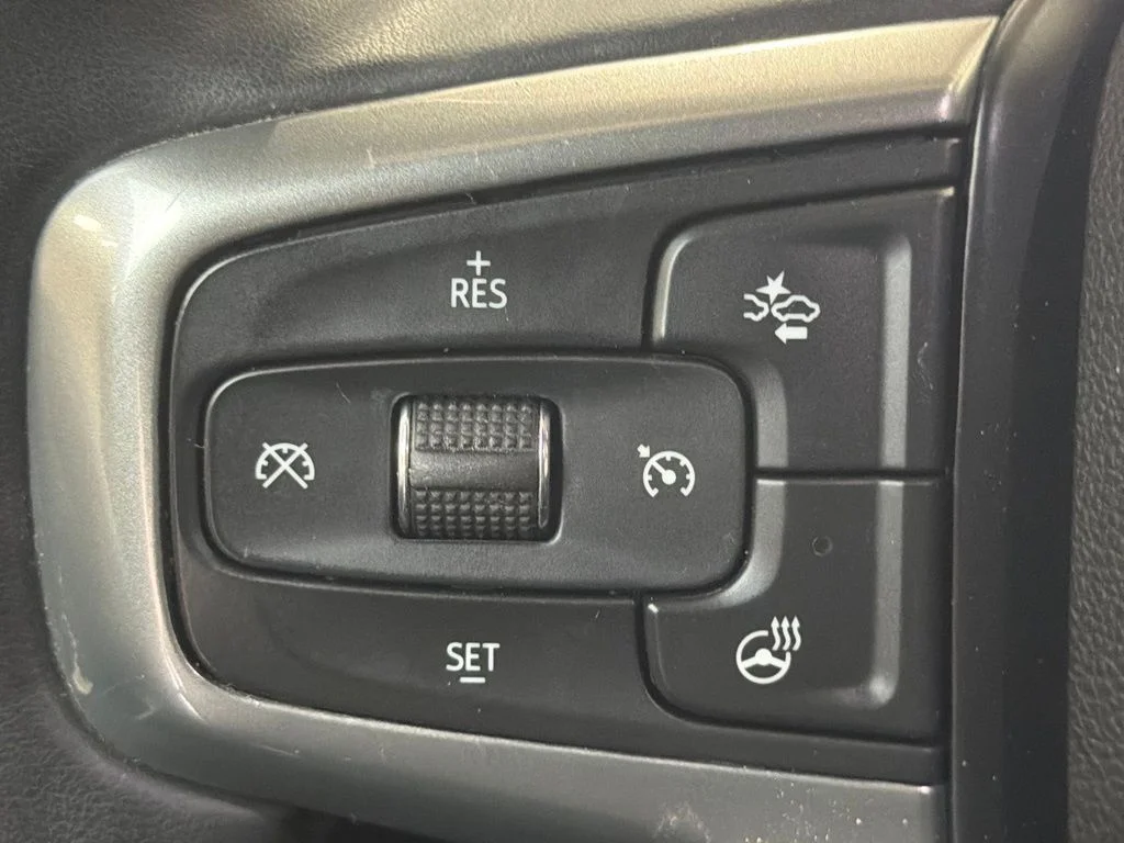 Used 2023 Summit White Chevrolet Z71 image 23
